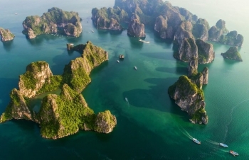 volcanic rocks found on top of phu quy island