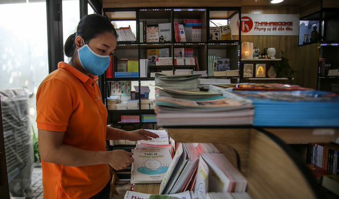 hanoi book street reopens after social distancing