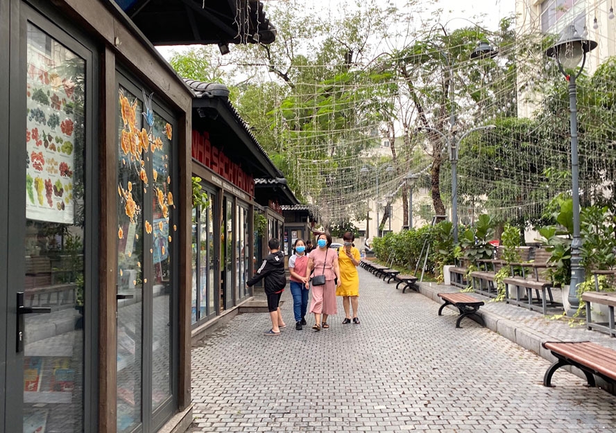 hanoi book street reopens after social distancing