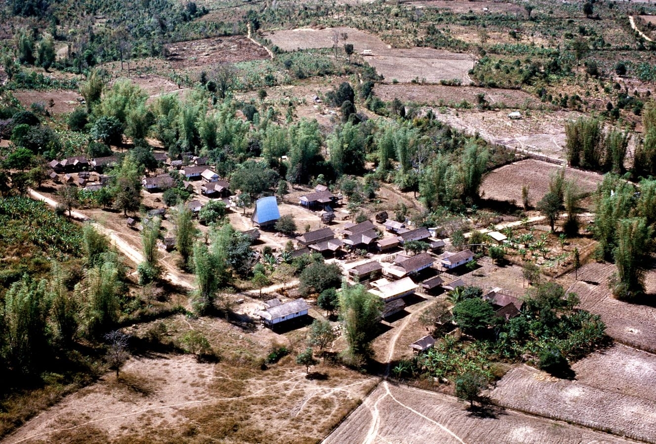 rare color photos of untouched gia lai kon tum in the 1970s
