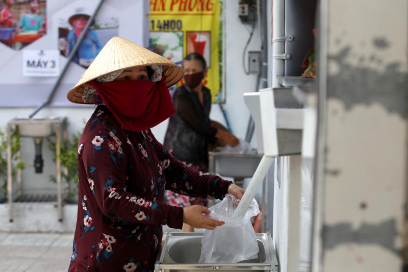 Vietnam ‘Rice ATM’ goes beyond borders to 10 Southeast Asian countries