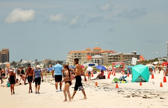 Restrictive measures in place as US beaches reopen for Memorial Day amid COVID-19 pandemic 