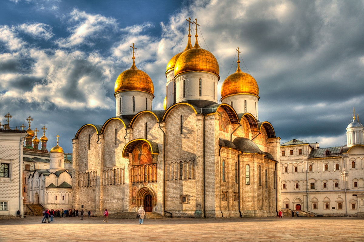 business insider names notre dame cathedral a top 19 most stunning cathedrals worldwide