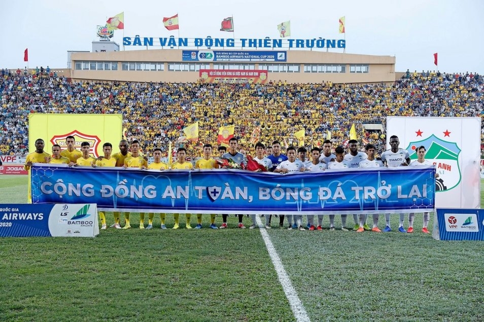 global press lauded vietnamese football for early return amid covid 19 pandemic