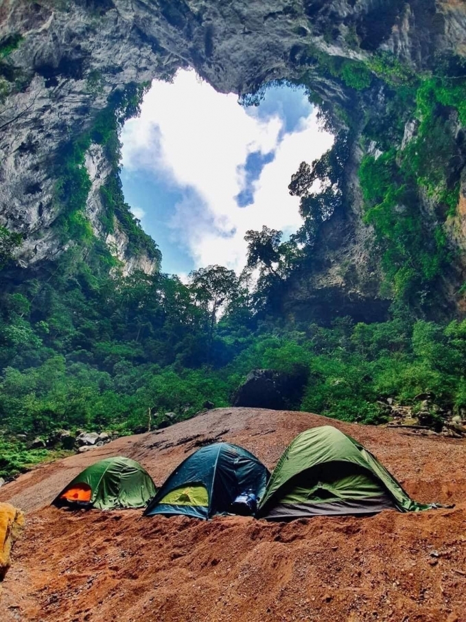 mesmerizing photos of kong collapse central vietnam