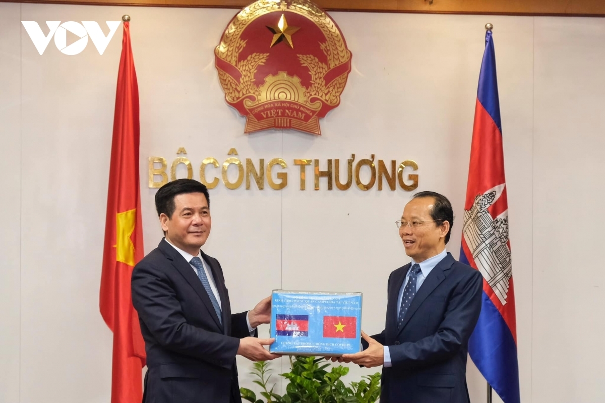 Vietnam News Today (May 7): Vietnam treasures traditional relations with Cuba: Party leader