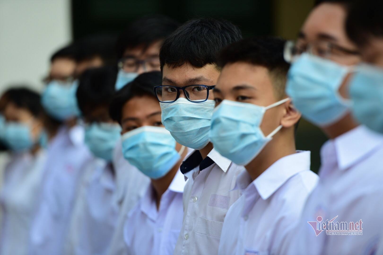 Covid-19 leaves thousands of Vietnamese students in quarantine