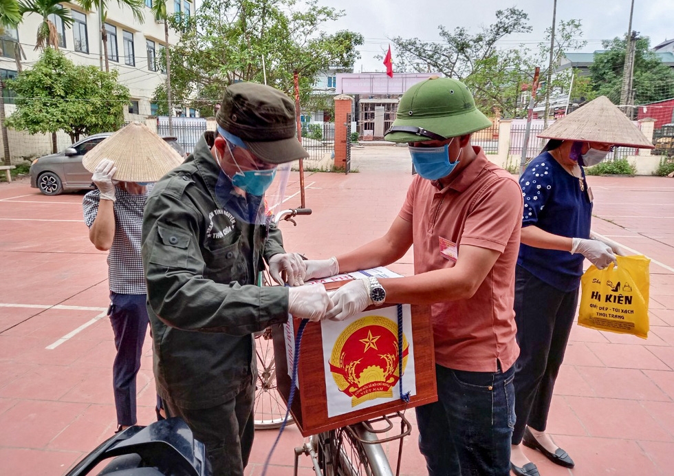 Ballot boxes delivered to doors at Covid-19 hotspots