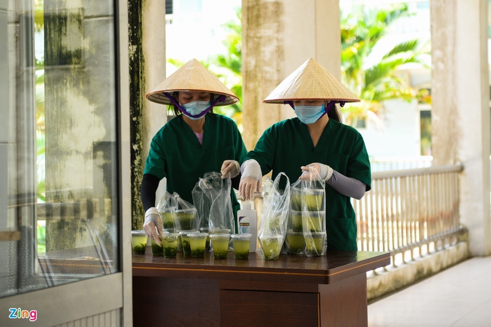 Infected children at Covid-19 treatment center in Bac Ninh