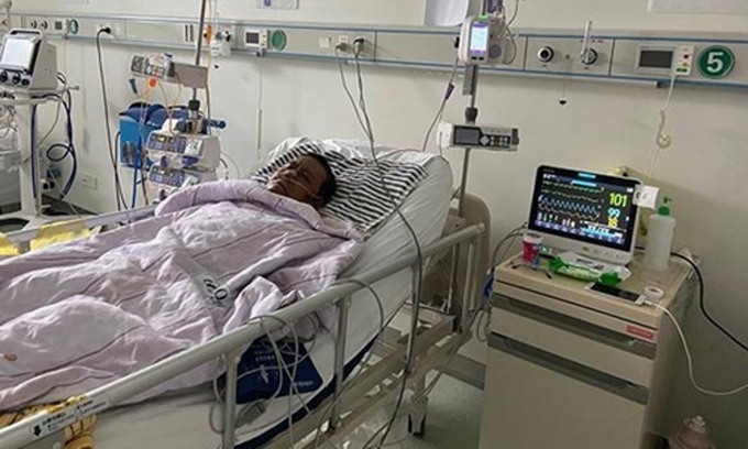 covid 19 stricken chinese doctor whose skin changed colour passed away