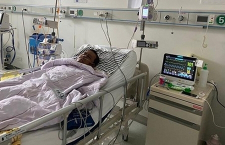 COVID-19 stricken Chinese doctor whose skin changed colour passed away