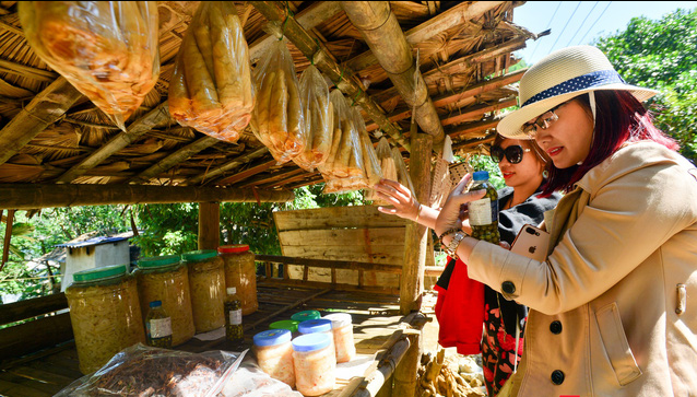 unique self aware shop of muong ethnic people