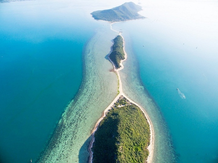 top 3 breathtaking undersea paths in vietnam