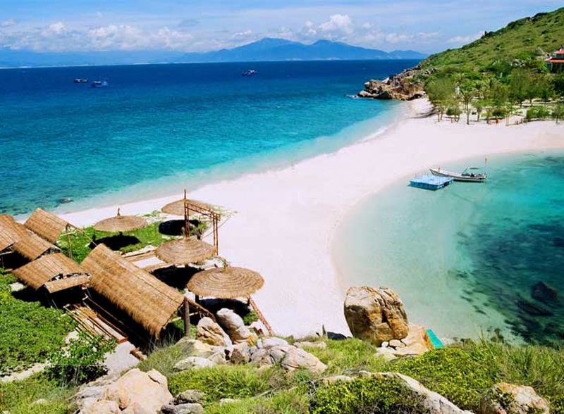 Top 3 breathtaking undersea paths in Vietnam top 3 breathtaking undersea paths in vietnam
