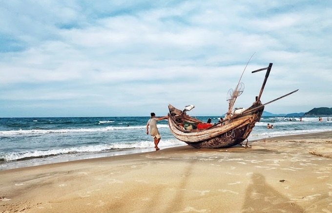 glamorous sunrise on giang hai beach