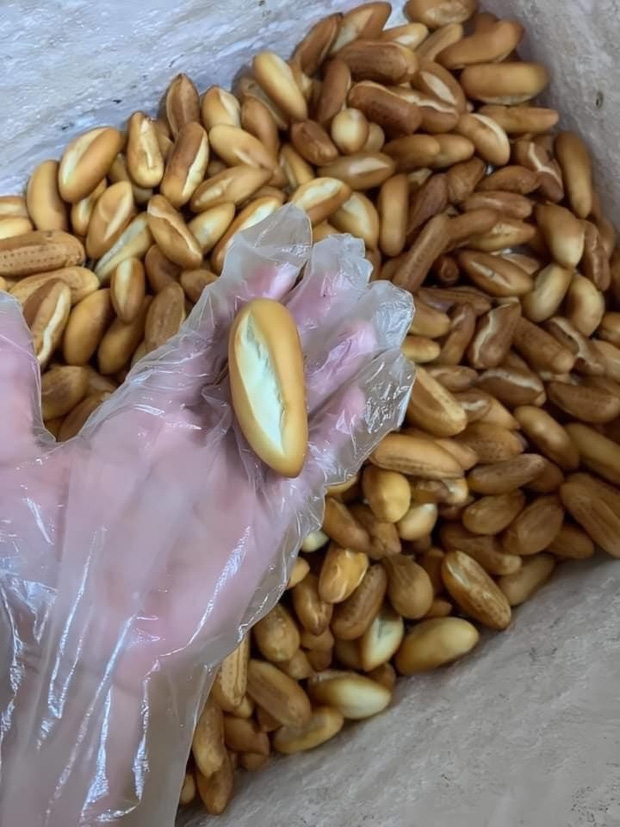 Mini breads
