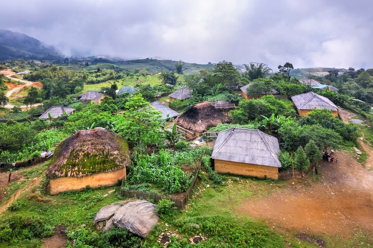 Alluring seas of clouds in Y Ty commune, northern Vietnam