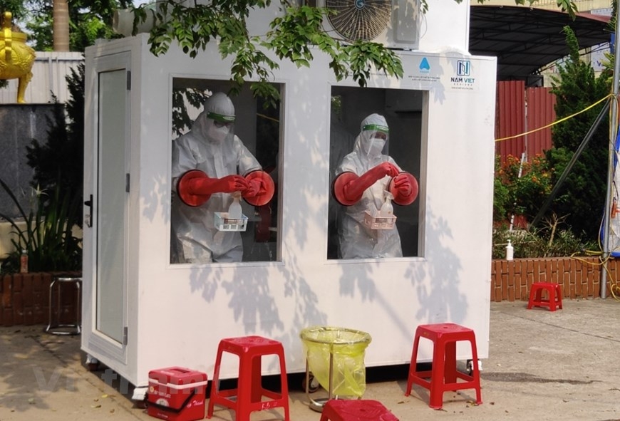 New tech to fight the pandemic in the Vietnamese heat-video