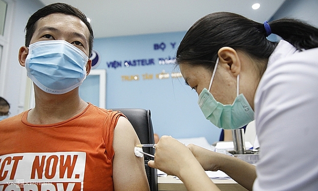 Vietnam researches production of single-dose Covid-19 vaccine