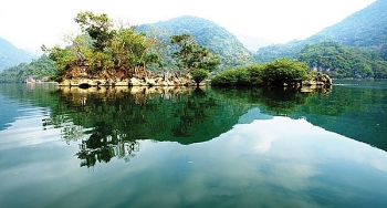 Top most scenic lakes in Vietnam