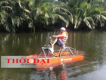 Vietnamese Farmer Creates Amphibious Bicycle for New Tourism Experience