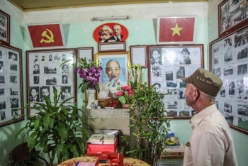 one of a kind ho chi minh memorial room in hanoian patriots house