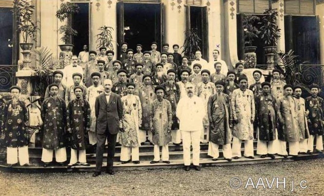 Precious photos of Vietnam’s iconic Ao Dai in the old time