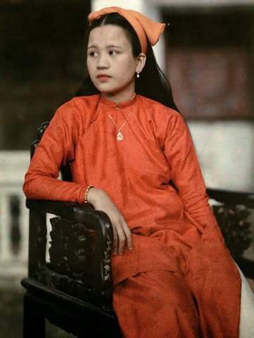 Precious photos of Vietnam’s iconic Ao Dai in the old time