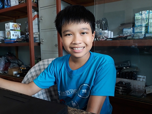 Talented 12-year-old tech-savvy in Vietnam