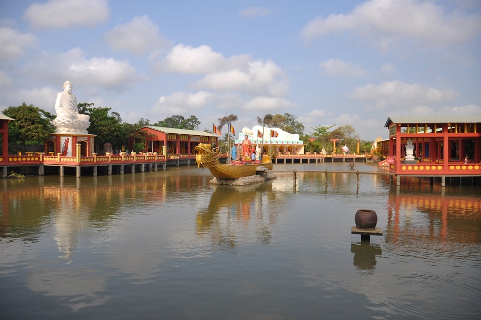 Quan Am Linh Ung pagoda