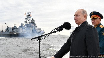 Putin says Russian Navy can Carry Out 'Unpreventable Strike' If Needed
