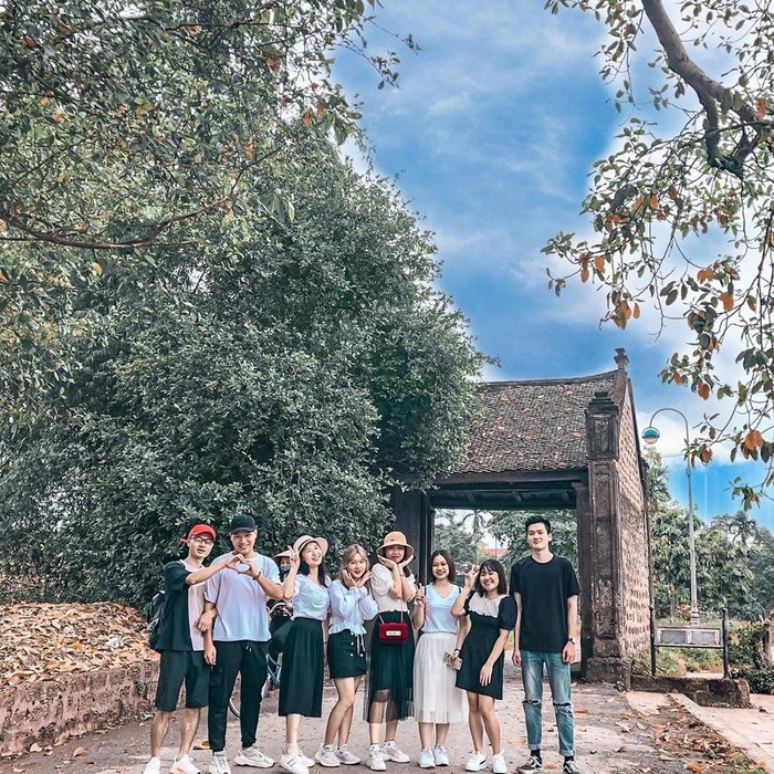 The village entrance gate is one iconic image of Duong Lam ancient village 