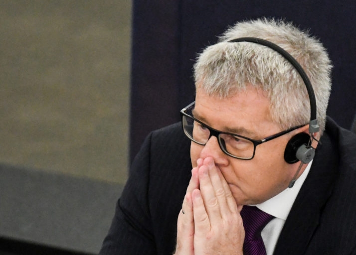 Polish MEP Ryszard Czarnecki is under investigation by national prosecutors over alleged extortion