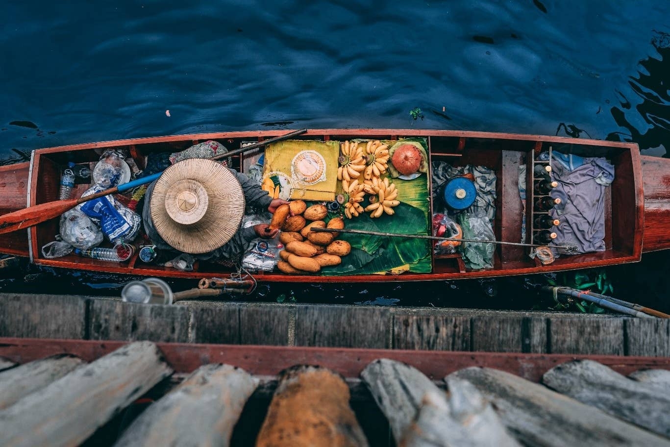 Damnoen Saduak Floating Market by Matej Lepen, taken in Thailand