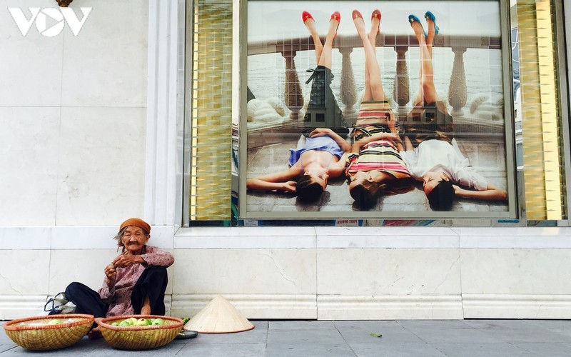 street vendors an enduring cultural beauty of hanoi