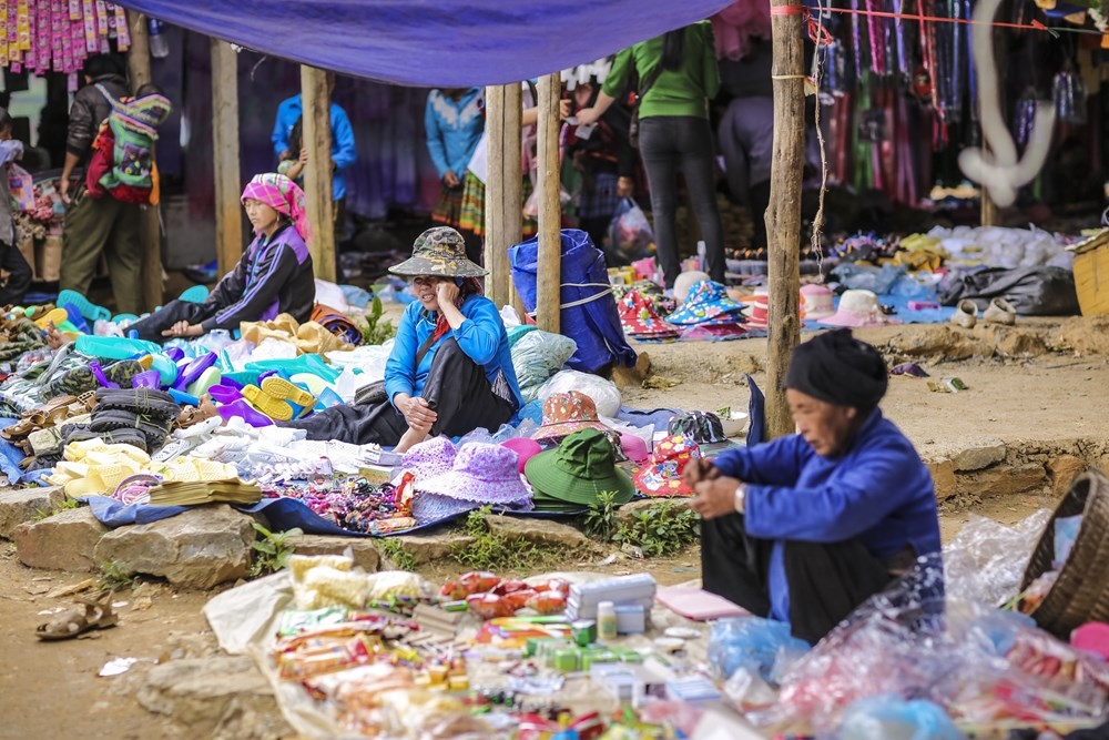 The alluring cultural beauty of moutainous market in Lao Cai