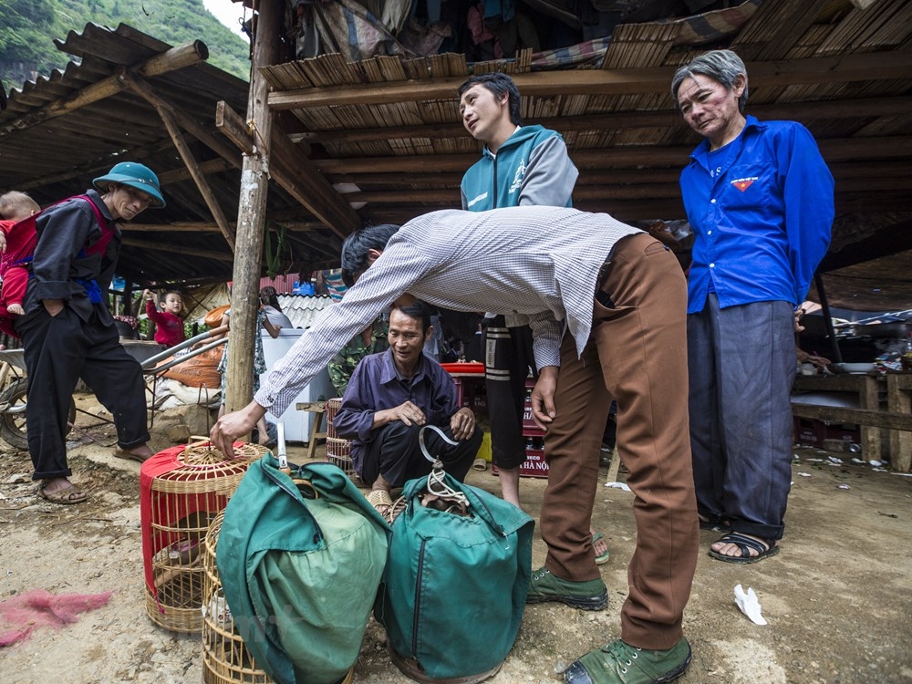 The alluring cultural beauty of moutainous market in Lao Cai