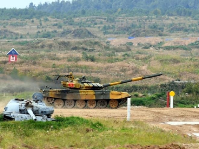 In pictures: Vietnam's impressive shooting performance in 2020 Tank Biathlon’s qualifying match