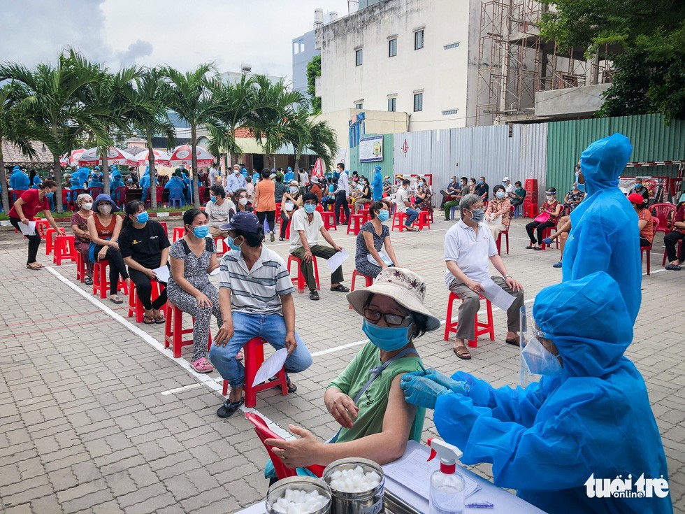 In Photos: HCMC Deploys Mobile ‘Covid-19 Vaccinatuon Truckk’