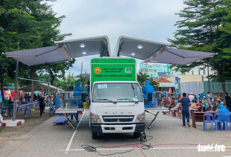In Photos: HCMC Deploys Mobile ‘Covid-19 Vaccinatuon Truckk’
