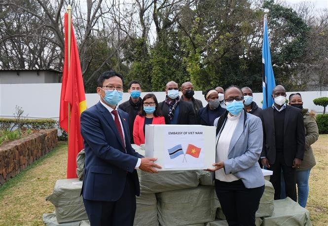 overseas vietnamese donates face masks to namibia and botswana