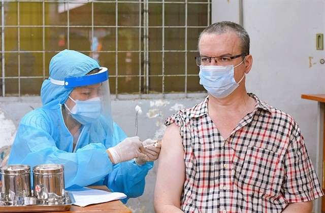 Ho Chi Minh City to Vaccinate 200,000 Foreigners