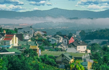 A Young Photographer’s Da Lat: A Magical City Inspired by Anime