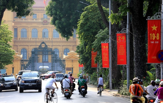 Hanoi adorned with flags and banners in celebration of Independence Day (September 2)
