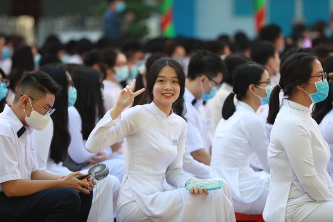 millions of vietnamese students start new school year in unprecedented ceremony