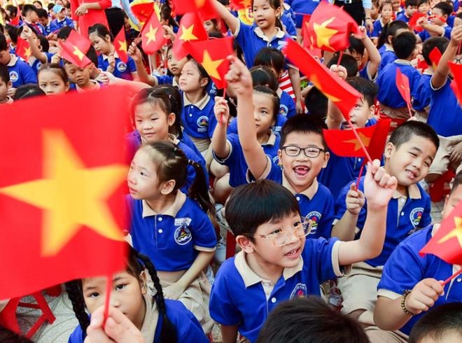 millions of vietnamese students start new school year in unprecedented ceremony