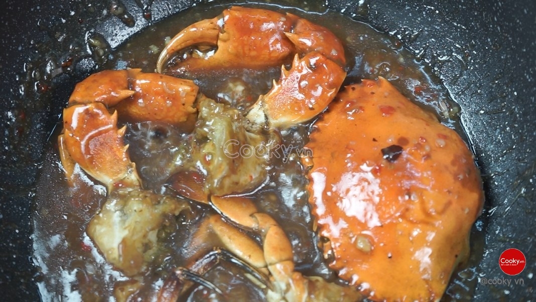 Secret recipe for tasteful sweet and sour tamarind crab
