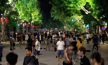 hanoi pedestrian street and old quarter resume activities after covid 19 restriction