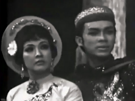 A still from “Tiếng Trống Mê Linh", a reformed theater episode