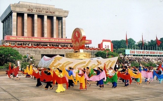 Lao Ambassador to France Congratulates Vietnam on 76th National Day